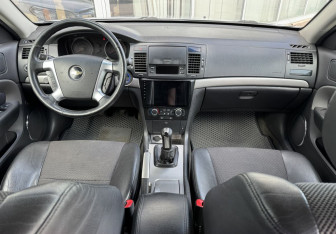 Подержанный автомобиль Chevrolet Epica 2011 года (9 фото)
