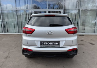 Подержанный автомобиль Hyundai Creta 2019 года (6 фото)