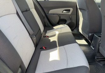 Подержанный автомобиль Chevrolet Cruze Sedan 2013 года (11 фото)