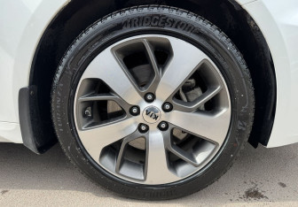 Подержанный автомобиль Kia Optima Sedan 2020 года (12 фото)