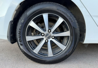 Подержанный автомобиль Hyundai Solaris Sedan 2014 года (13 фото)