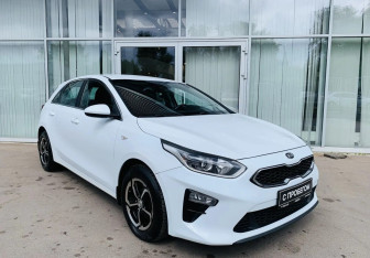 Подержанный автомобиль Kia Ceed Hatchback 2018 года (3 фото)
