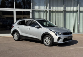 Подержанный автомобиль Kia Rio Hatchback 2020 года (3 фото)
