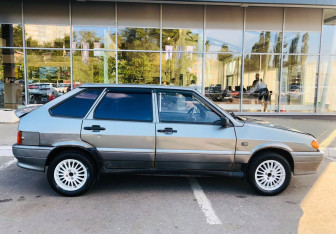 Подержанный автомобиль LADA (ВАЗ) 2114 2006 года (7 фото)