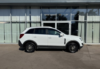 Подержанный автомобиль Opel Antara 2014 года (4 фото)