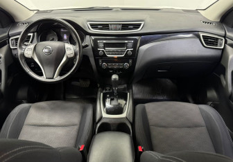 Подержанный автомобиль Nissan Qashqai 2018 года (10 фото)