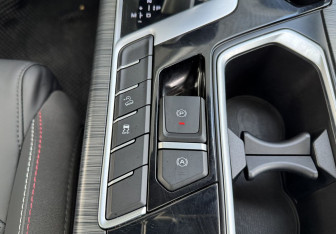 Подержанный автомобиль Geely Tugella 2023 года (12 фото)
