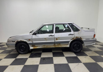 Подержанный автомобиль LADA (ВАЗ) 2115 2007 года (8 фото)