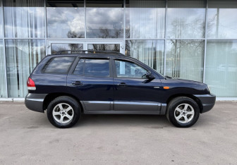 Подержанный автомобиль Hyundai Santa Fe 2005 года (4 фото)