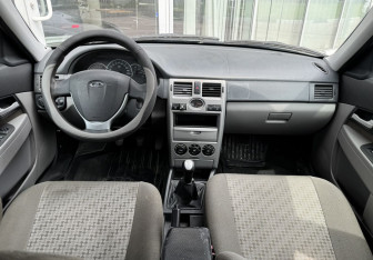 Подержанный автомобиль LADA (ВАЗ) Priora Wagon 2013 года (9 фото)