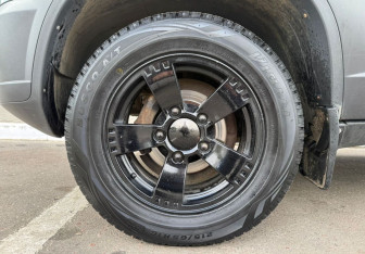 Подержанный автомобиль Chevrolet Niva 2016 года (12 фото)