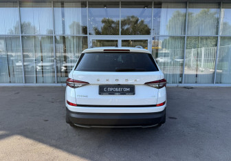 Подержанный автомобиль Skoda Kodiaq 2022 года (6 фото)