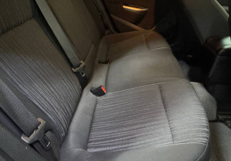 Подержанный автомобиль Opel Astra Hatchback 2010 года (11 фото)