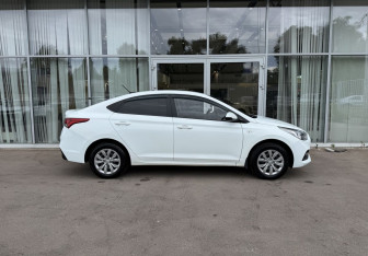 Подержанный автомобиль Hyundai Solaris Sedan 2019 года (4 фото)