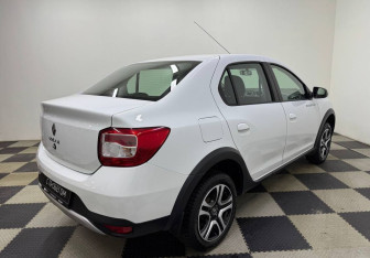 Подержанный автомобиль Renault Logan Sedan 2022 года (5 фото)