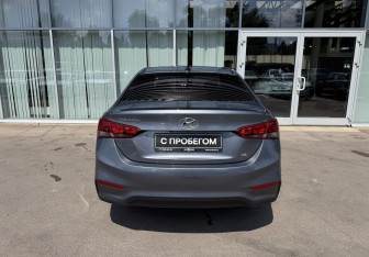 Подержанный автомобиль Hyundai Solaris Sedan 2019 года (6 фото)