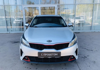 Подержанный автомобиль Kia Rio Sedan 2021 года (2 фото)