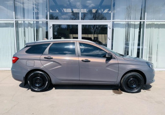 Подержанный автомобиль LADA (ВАЗ) Vesta Wagon 2019 года (4 фото)