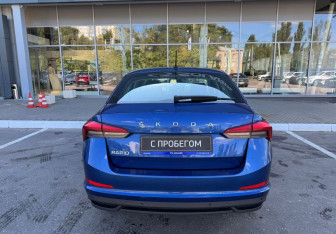 Подержанный автомобиль Skoda Rapid Liftback 2021 года (5 фото)