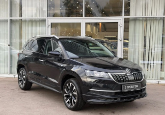 Подержанный автомобиль Skoda Karoq 2025 года (3 фото)
