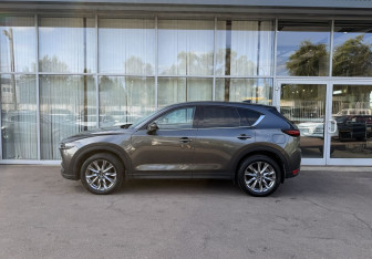 Подержанный автомобиль Mazda CX-5 2020 года (8 фото)