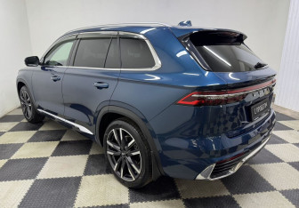 Подержанный автомобиль Geely Monjaro 2024 года (7 фото)