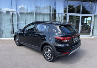 Подержанный автомобиль Kia Rio Hatchback 2019 года (7 фото)