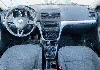Подержанный автомобиль Skoda Yeti 2014 года (9 фото)