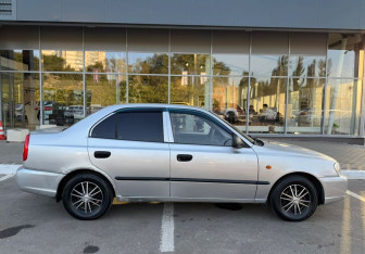 Подержанный автомобиль Hyundai Accent Sedan 2006 года (4 фото)