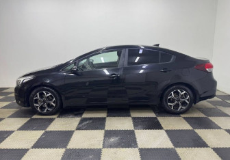 Подержанный автомобиль Kia Cerato Sedan 2018 года (8 фото)