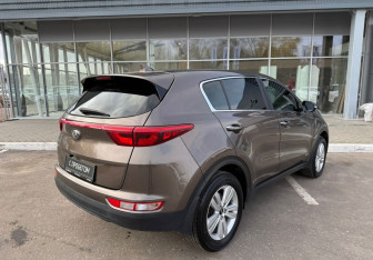 Подержанный автомобиль Kia Sportage 2018 года (5 фото)