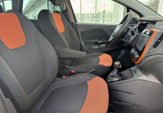 Подержанный автомобиль Renault Kaptur 2016 года (13 фото)