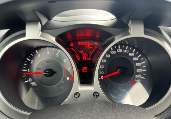 Подержанный автомобиль Nissan Juke 2018 года (13 фото)