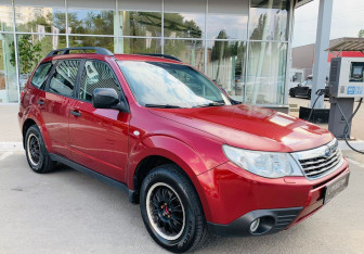 Подержанный автомобиль Subaru Forester Suv 2008 года (3 фото)