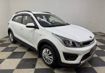 Подержанный автомобиль Kia Rio Hatchback 2019 года (3 фото)