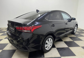 Подержанный автомобиль Hyundai Solaris Sedan 2018 года (5 фото)