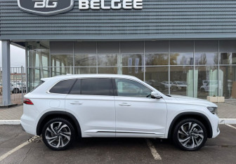 Подержанный автомобиль Geely Monjaro 2025 года (4 фото)