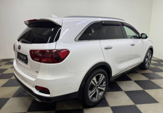 Подержанный автомобиль Kia Sorento 2018 года (5 фото)