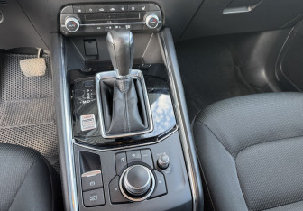Подержанный автомобиль Mazda CX-5 2020 года (14 фото)
