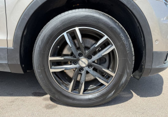 Подержанный автомобиль Volkswagen Tiguan 2019 года (12 фото)