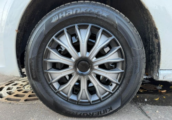 Подержанный автомобиль Volkswagen Polo Sedan 2013 года (12 фото)