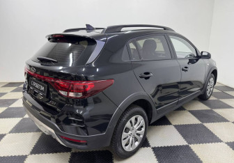 Подержанный автомобиль Kia Rio Hatchback 2020 года (5 фото)