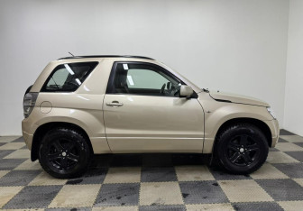 Подержанный автомобиль Suzuki Grand Vitara 2006 года (4 фото)