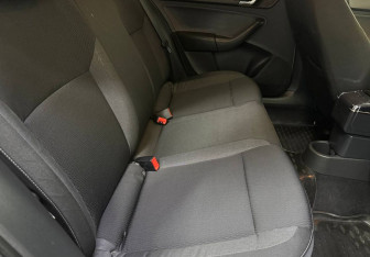 Подержанный автомобиль Skoda Rapid Liftback 2014 года (11 фото)