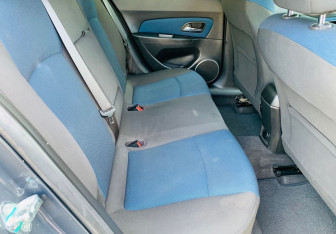 Подержанный автомобиль Chevrolet Cruze Sedan 2013 года (11 фото)