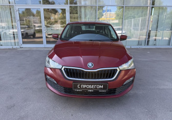 Подержанный автомобиль Skoda Rapid Liftback 2020 года (2 фото)