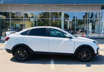 Подержанный автомобиль LADA (ВАЗ) Vesta Sedan 2023 года (4 фото)