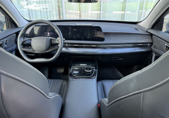 Подержанный автомобиль Exeed LX 2023 года (9 фото)
