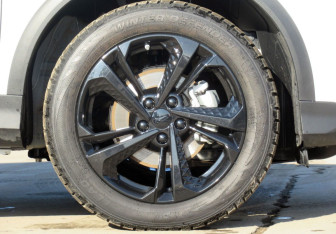 Подержанный автомобиль Geely Coolray 2024 года (9 фото)