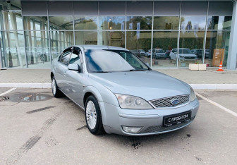 Подержанный автомобиль Ford Mondeo Sedan 2006 года (3 фото)